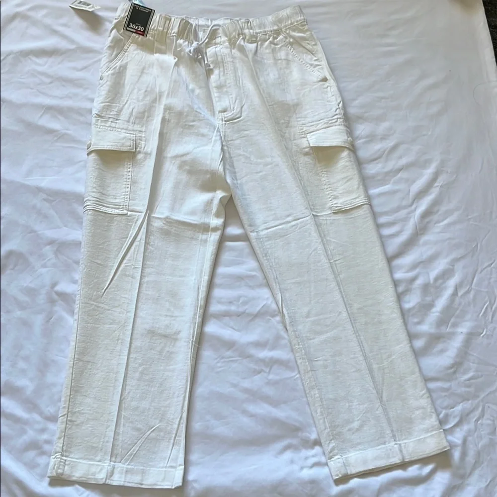 Roundtree & Yorke White Cargo Pants Utility Style
